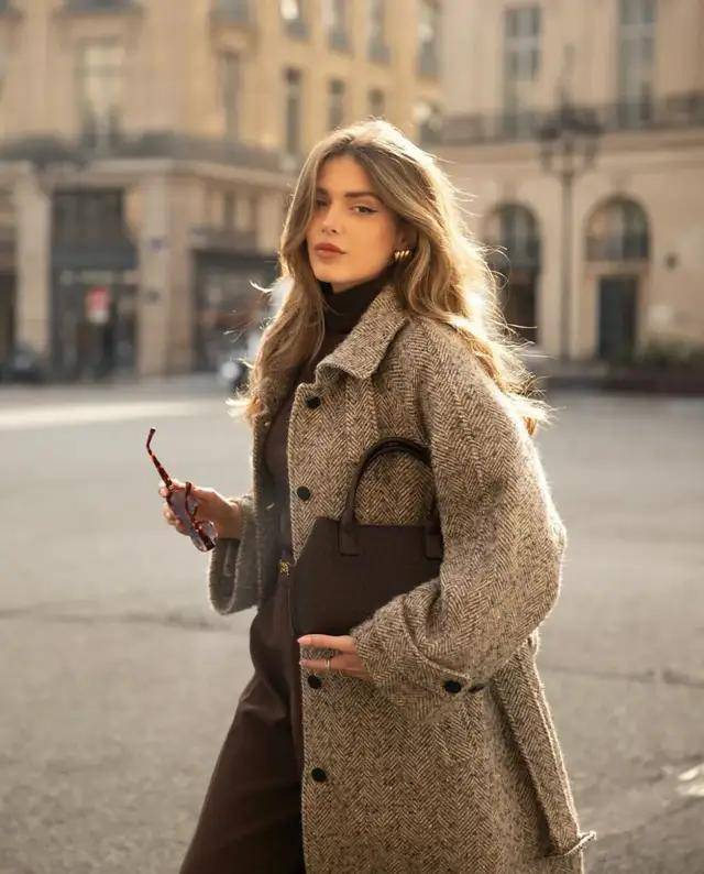 今冬“大衣＋阔腿裤”最火！这么穿美爆了，高级又好看 (图24)