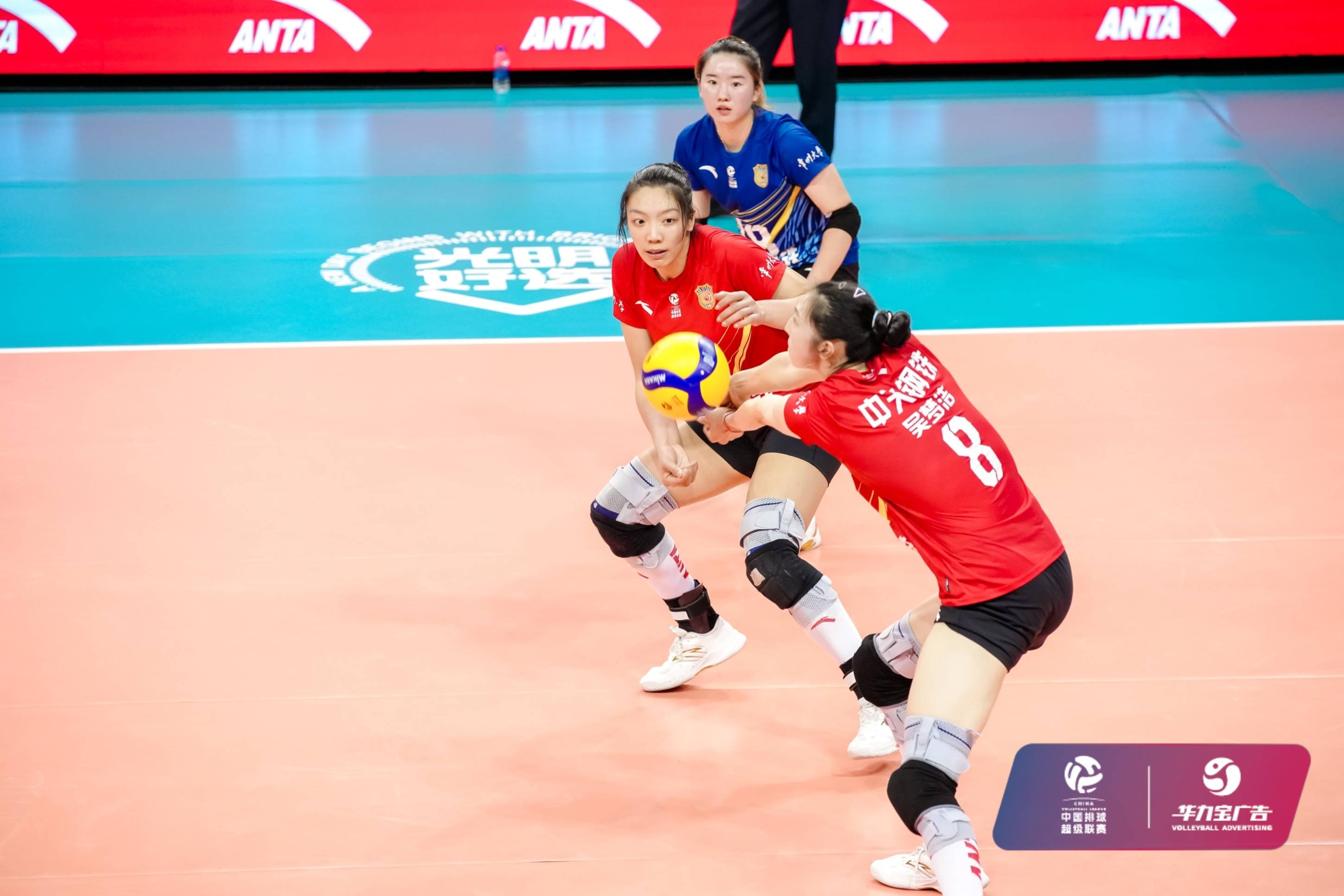 女排-吴梦洁13分江苏3-0辽宁 龚翔宇16分夺留洋2连胜 (图1)