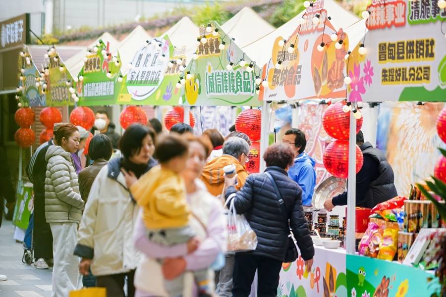 土特产链接大民生，云南昭通年货节在上海开幕 (图2)
