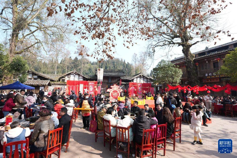 四川雅安：传统民俗迎新年 (图5)