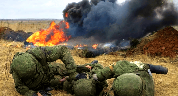 俄军重启轰炸用上“3吨重弹头”！FAB3000滑翔弹首秀，300米内无人生还 (图5)